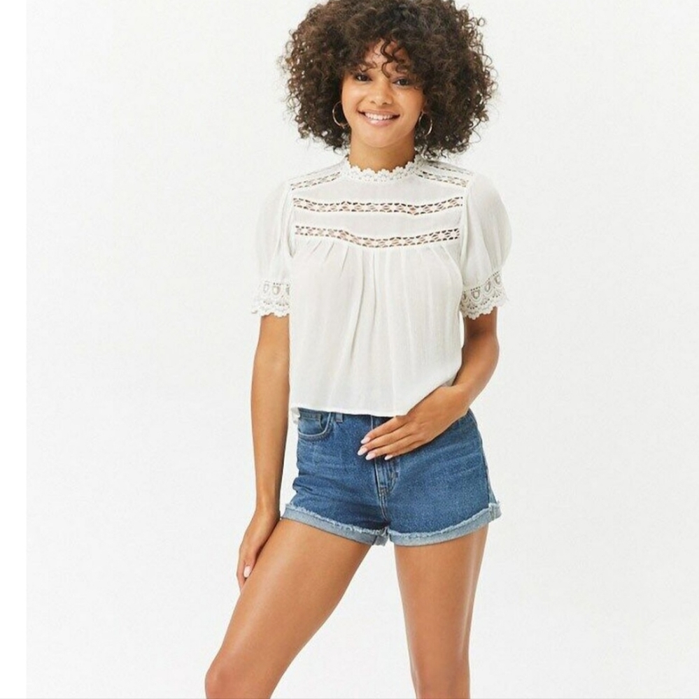 EUC 🔹️ Forever 21 🔹️Button-Down Crochet Lace Top Size Med - Reversible